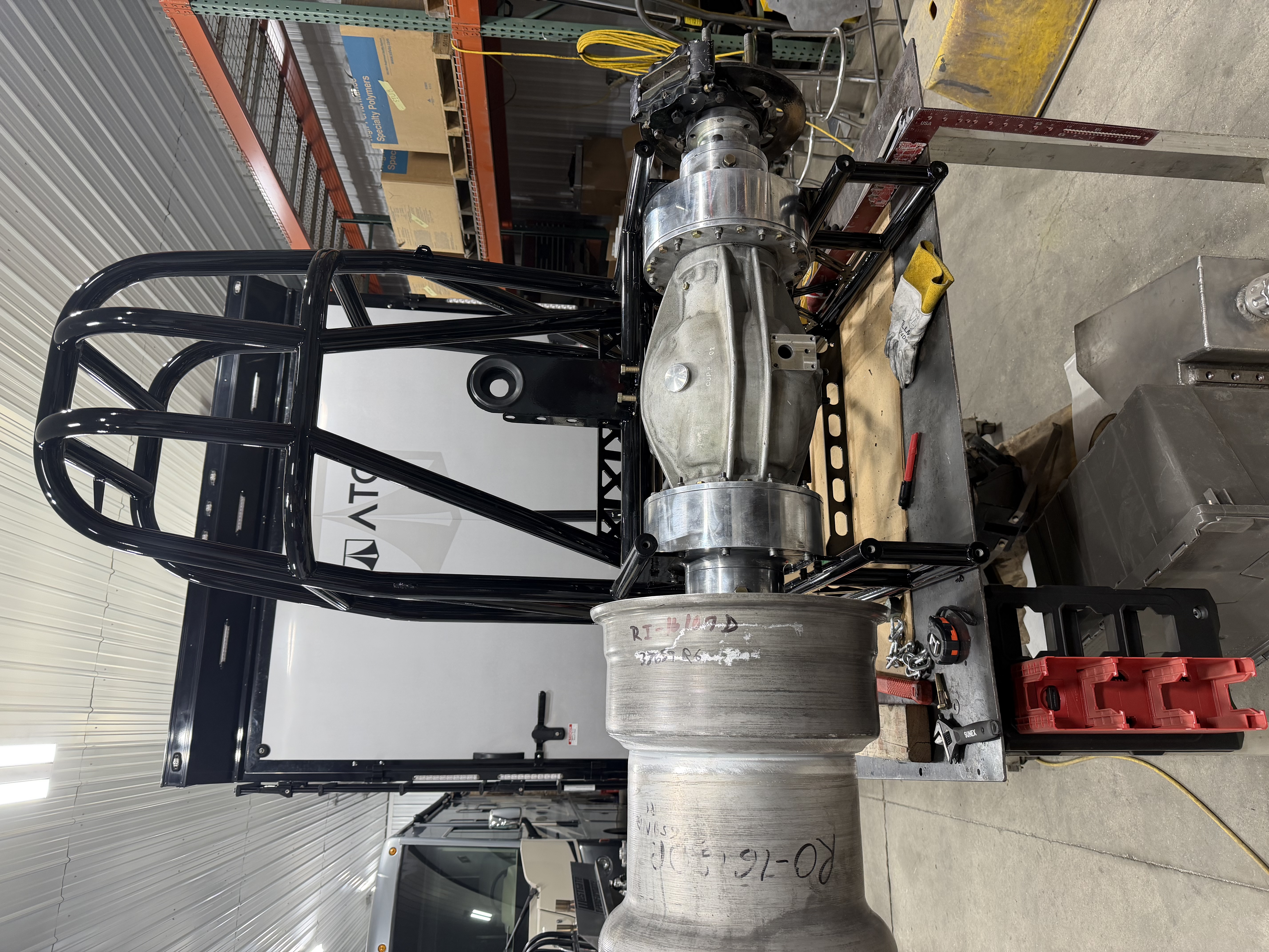 Rear end mounting plates